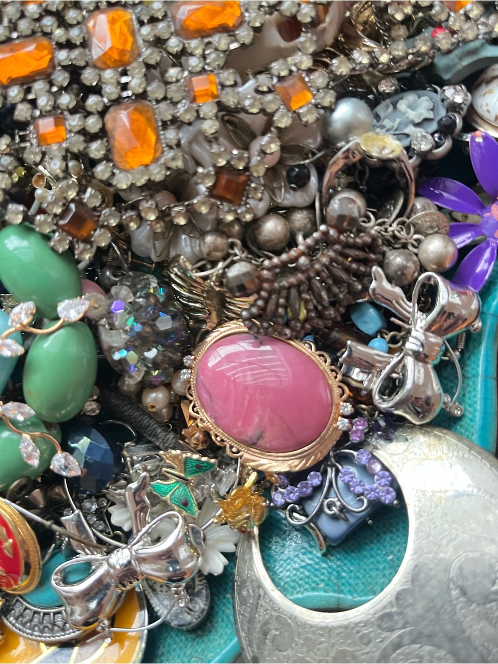 Vintage Junk Jewelry Parts Take-Out Boxes - Picture 5 of 16